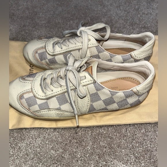 Authentic Vintage Louis Vuitton Damier Sneakers - Picture 3 of 5